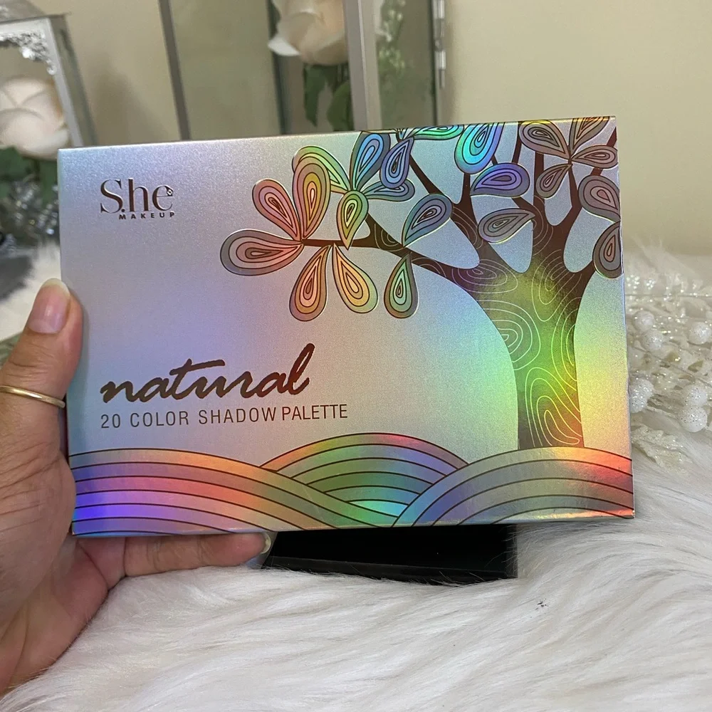 SHE NATURAL 20 COLOR SHADOW PALETTE